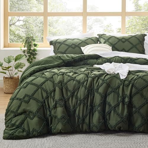 Bedsure Boho Comforter Set Queen - Olive Green Tufted Queen Size Comforter, 3 Pieces Farmhouse-Style Embroidery Bed Set, Soft Fluffy Geometric Pattern Bedding for All Seasons